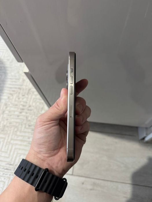 Продам Айфон 15 про 256мб