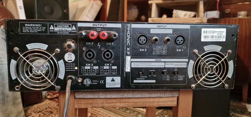 Amplificator  PHONIC XP 3000