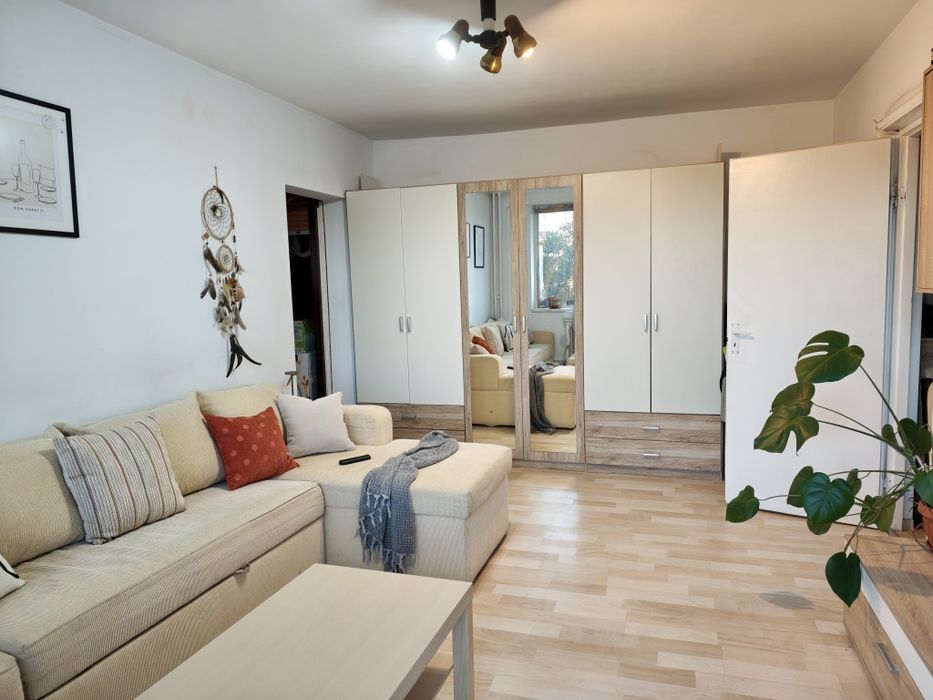 Închiriez Apartament Untold