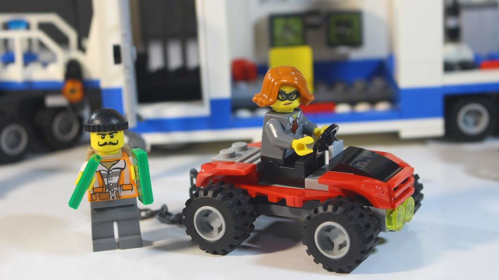 Лего Полицейски Команден Център 60139 Lego Police Command Center