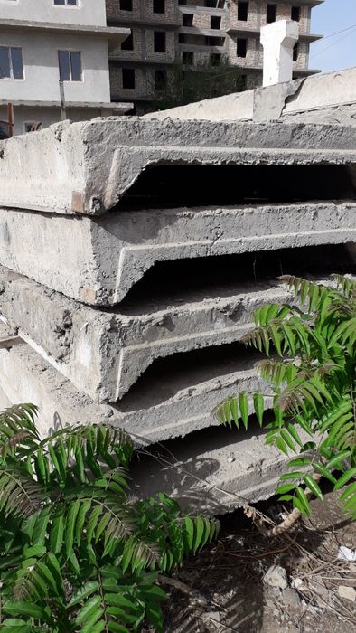 Ребристые плиты перекрытия б/у.
Ширина 1,5 м. Длина 6 м.