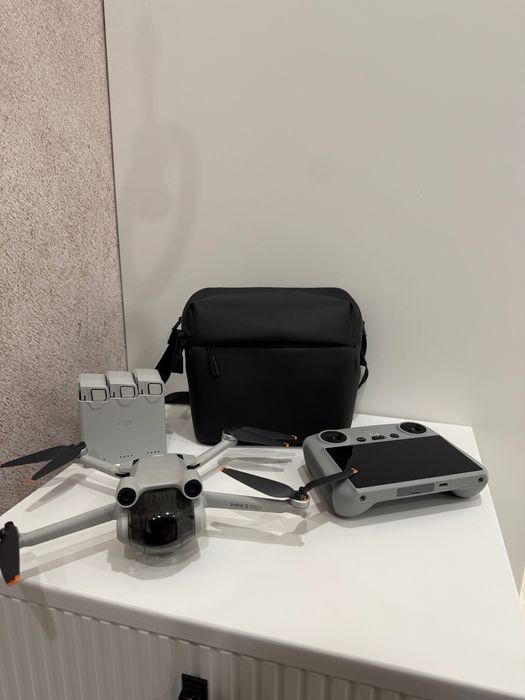DJI Mini 3 Pro Fly More Combo (DJI RC)