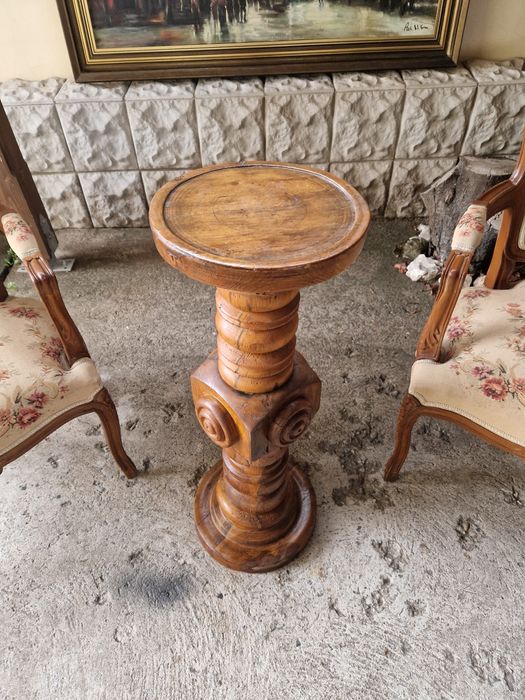 Уникална антикварна английска дървена колона масив резба