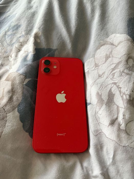 Телефон айфон 12