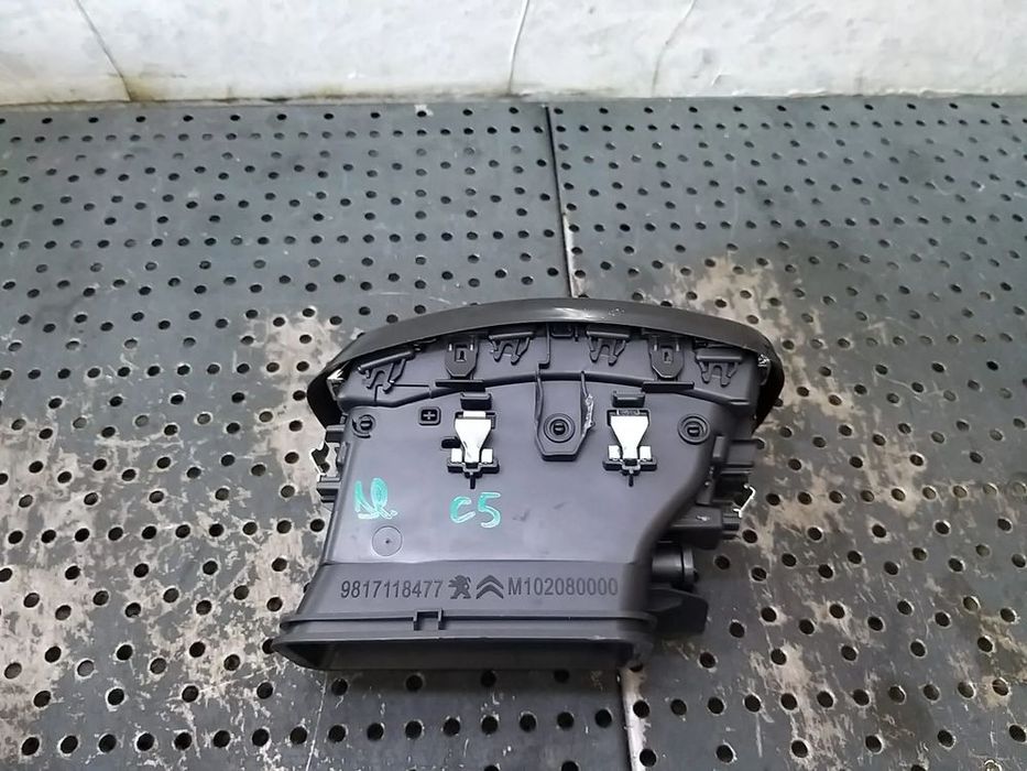 Grila ventilatie bord dreapta citroen c5 aircross 9817118477 m102080000