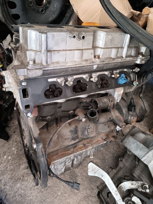 Части за двигател Z18XE / Opel / Опел