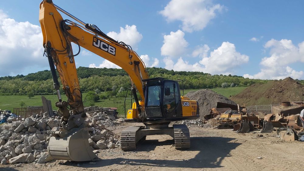 Executam sapaturi fundatie case/fundatie bloc/santuri canalizare/etc.