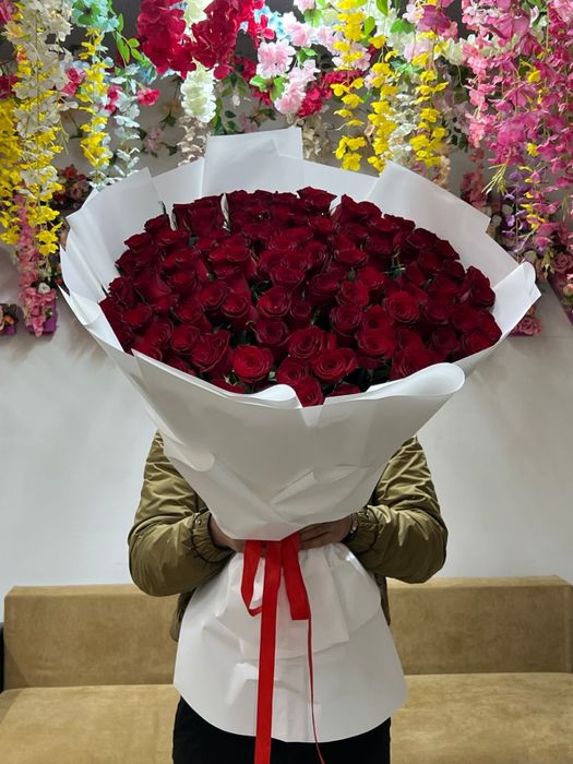 Красные розы по 350тг