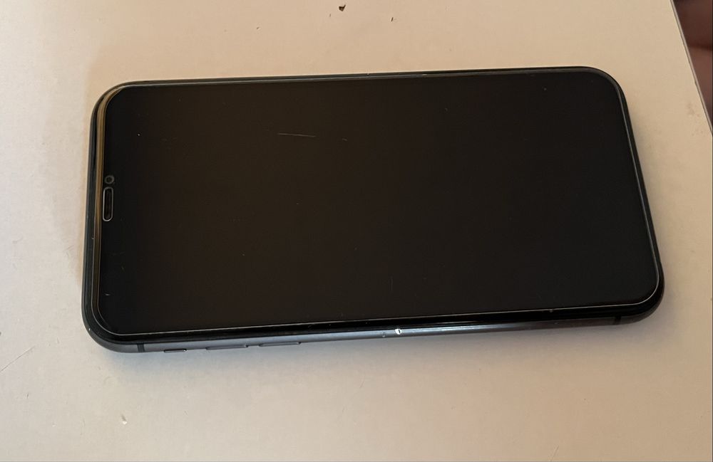 iPhone 11   128гб