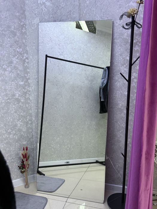 Продам шторы и зеркало