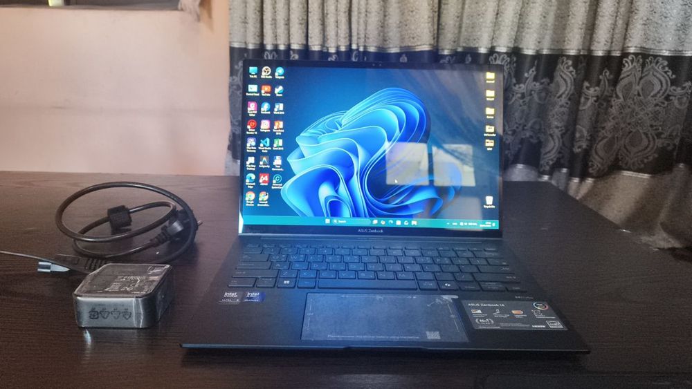 ASUS Zenbook 14 OLE