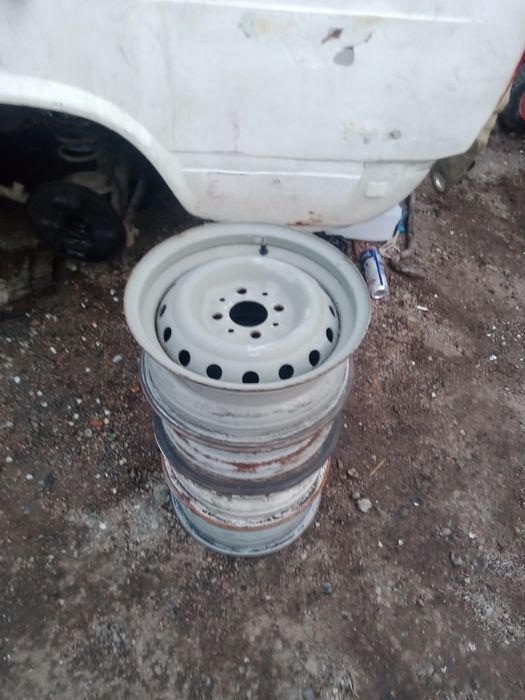 Продам комплект дисков в хорошем состоянии