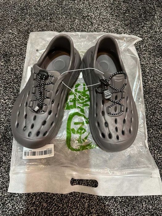 летние кроссовки из вспененной резины 40 и 42 размер