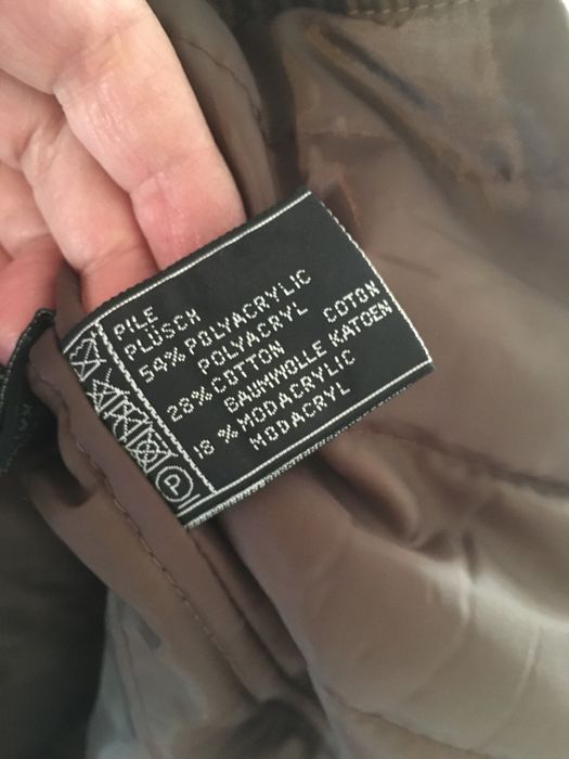 Пуховик и плащ женский