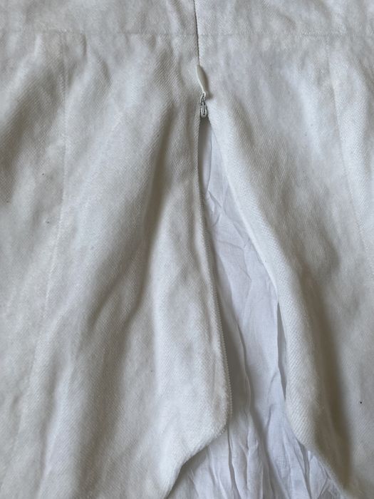 Бархатное белое платье