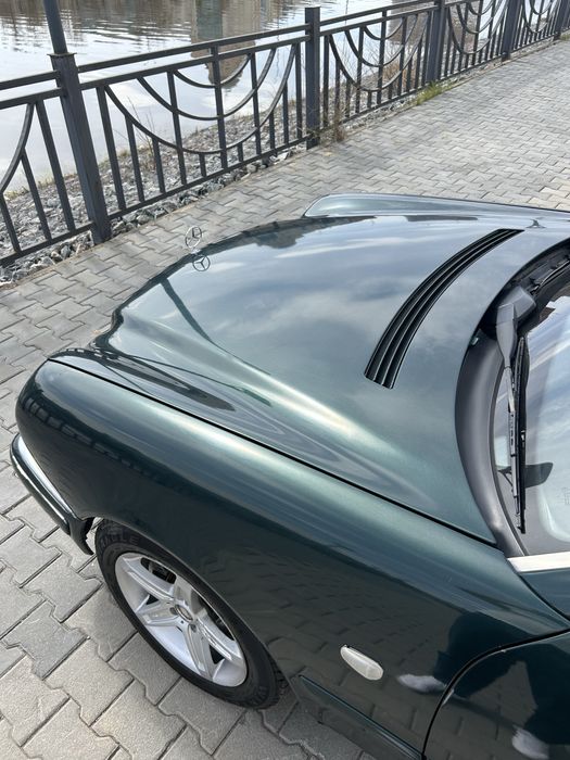 Mercedes Мерседес Е-200