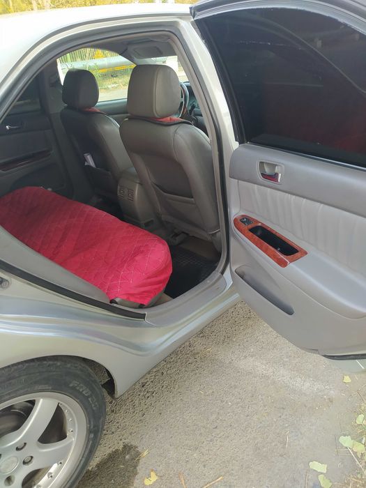 машина toyota camry 30 2002 года