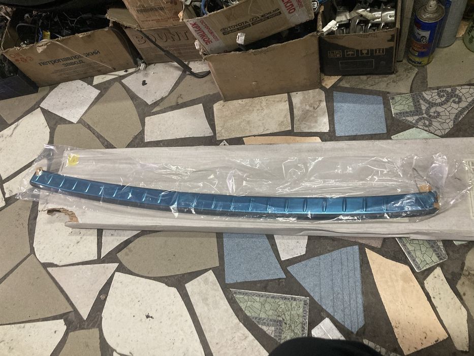 Накладка хром заднего бампера Тойота Хайлендер / Toyota Highlander