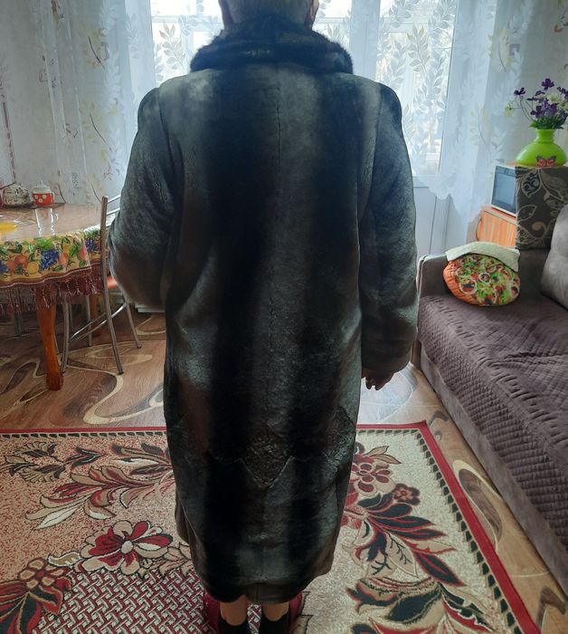 Продам шубу мутоновую