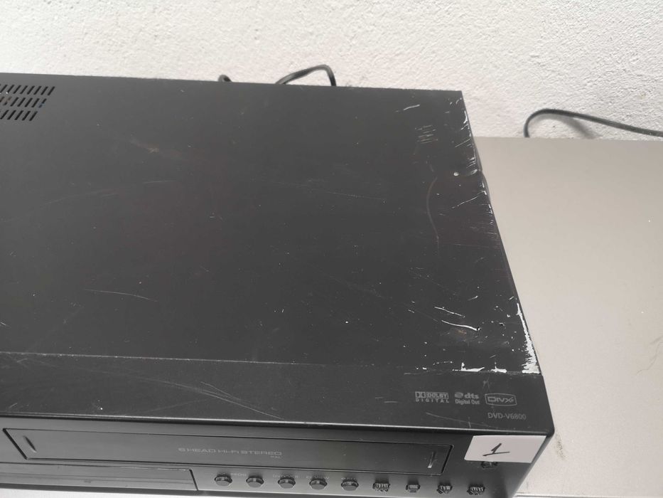 DVD/Video Player / Samsung / Sharp