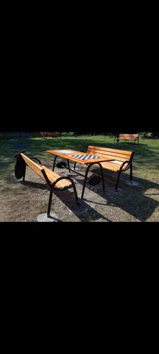 Vând set masa cu bănci pentru terase berărie parcuri locuri de joaca