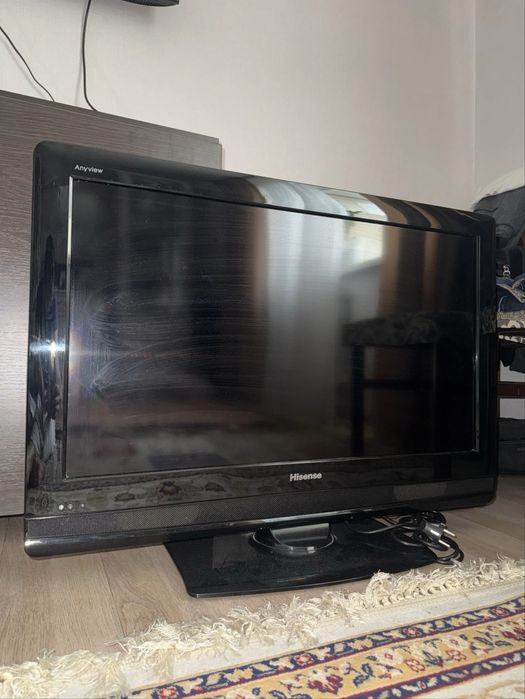 СРОЧНО продаю телевизор Hisense