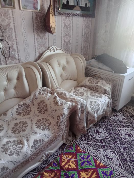 Диван креслосымен сатылады