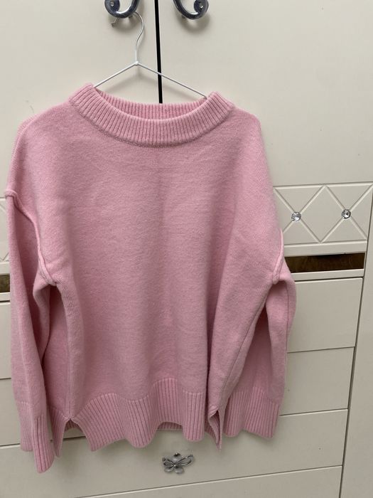 Свитер шерстяной