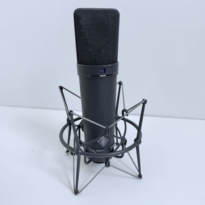 Neumann U 87 i Легендарный микрофон