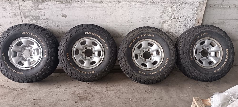 Гуми Bfgoodrich Al Terrain с джанти от Toyota Hilux