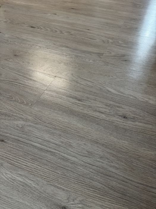 Продам б/у ламинат