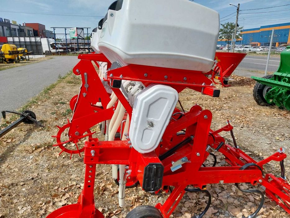 Prasitoare 6 randuri cu fertilizare