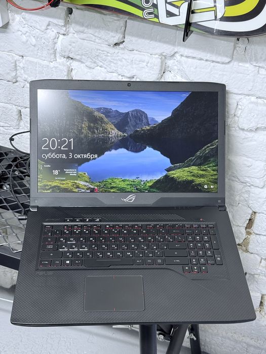 Продам игровой ноутбук ASUS ROG Strix GL703V