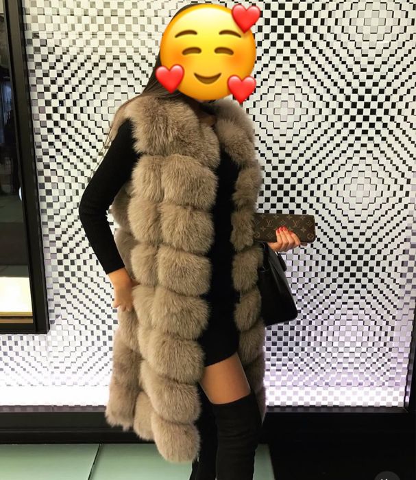 Продам меховую жилетку