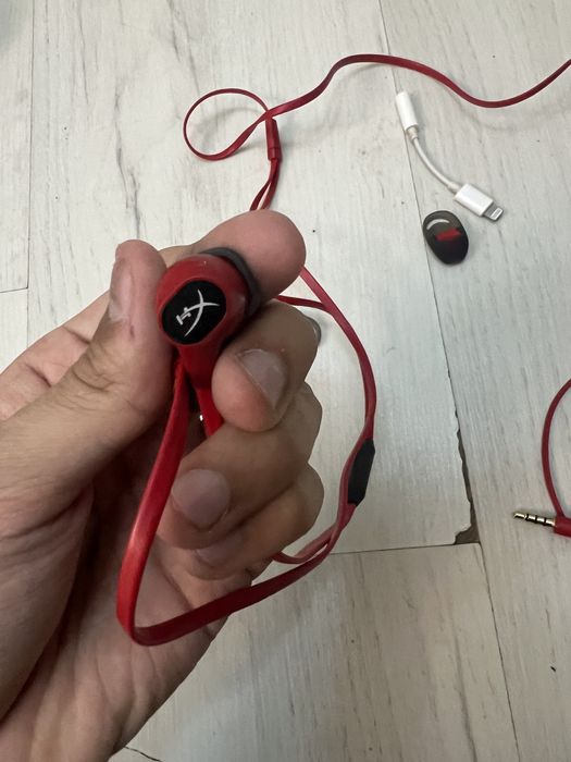Продается игровые наушники Hyperx Earbuds 2
