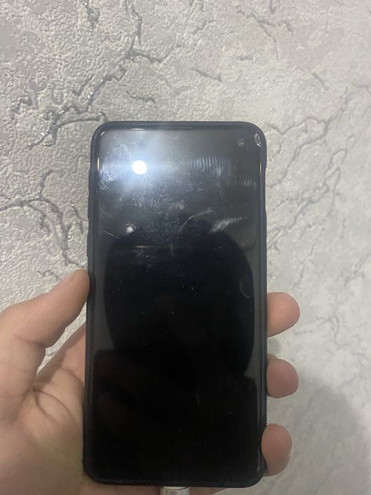 продам самсунг с10е