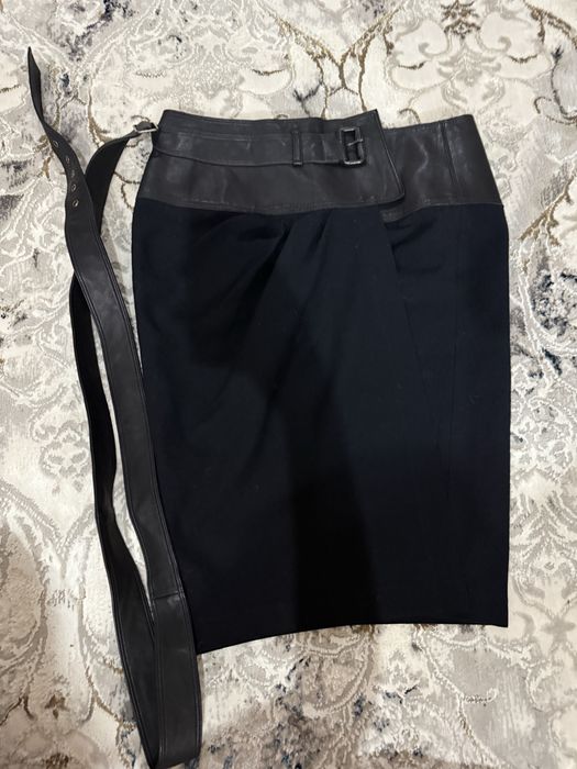 Классическая черная юбка