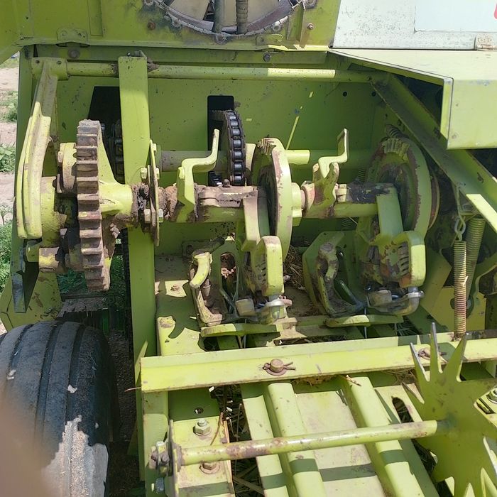 Пресс подборщик Claas