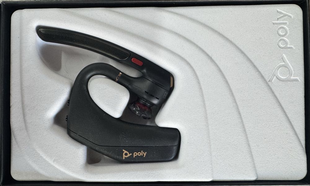 Bluetooth слушалка Poly Voyager Legend 50