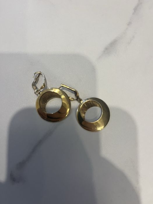 Златна гривна и колиета