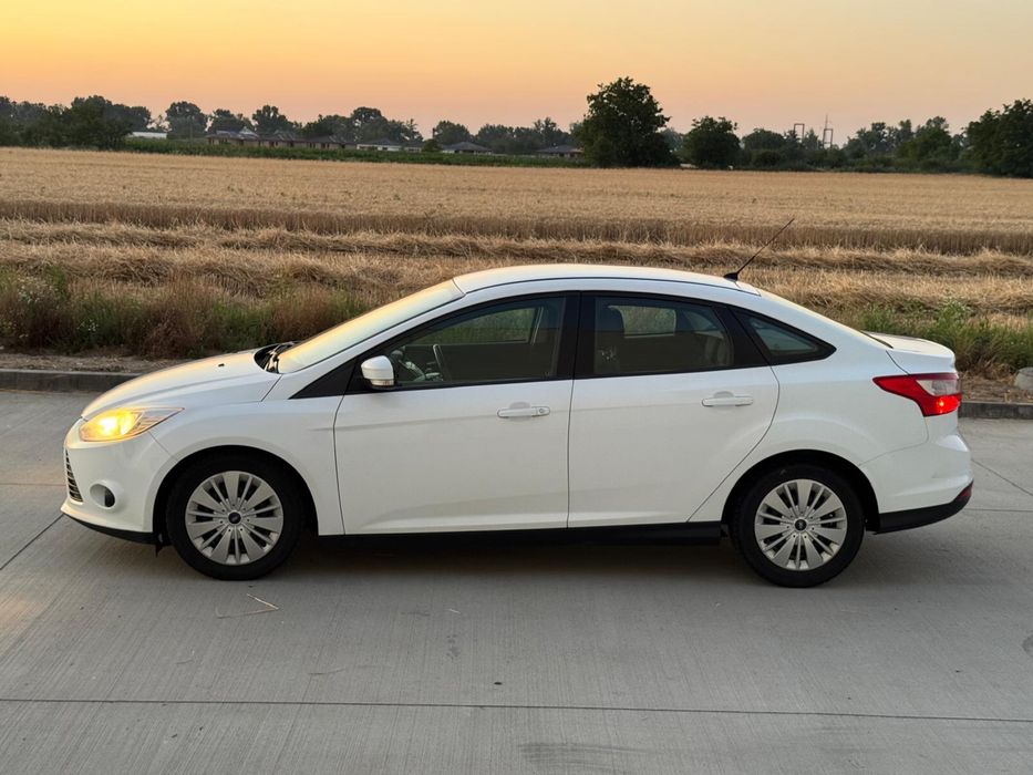 FORD Focus 2012 — imagine 3