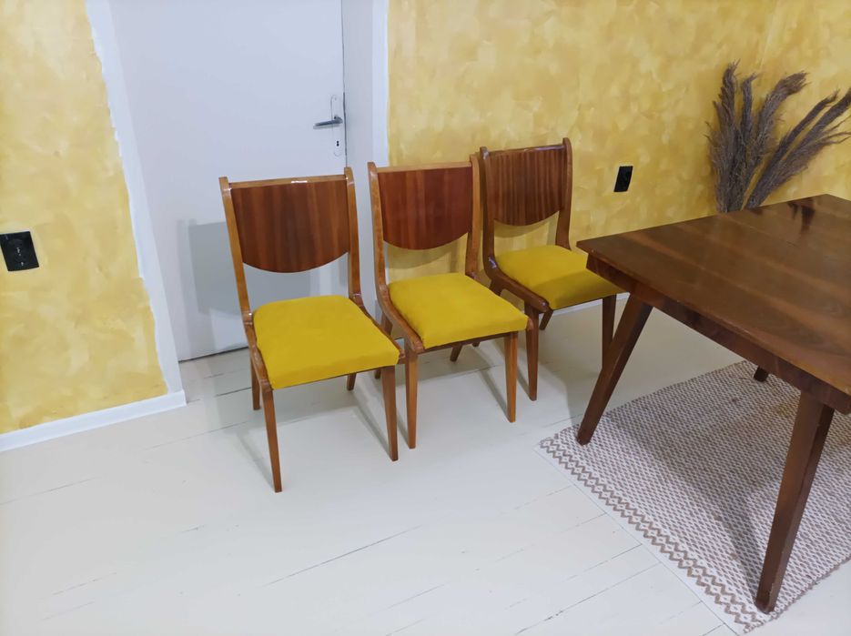 Трапезен Стол бук