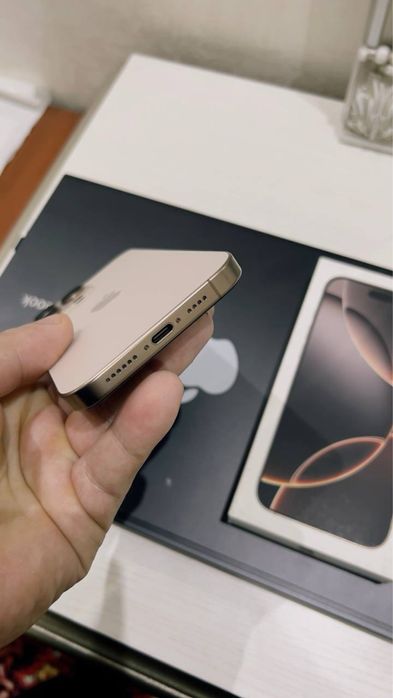 Iphone 16 pro max desert titanium