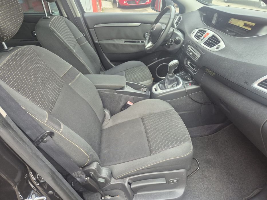 Renault Scenic 2.0 diesel 150 cp Cutie Automata