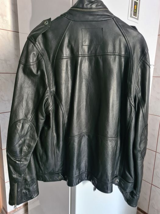 Vind geaca din piele