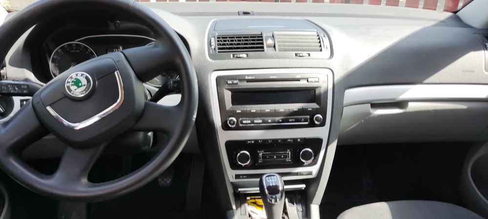 Vând Skoda Octavia