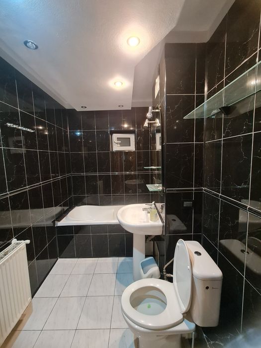 Vând 3camere etaj2 stradal icfrimu