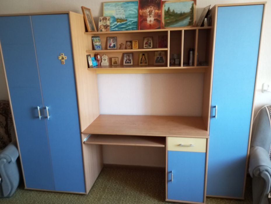 Продаётся Детская стенка