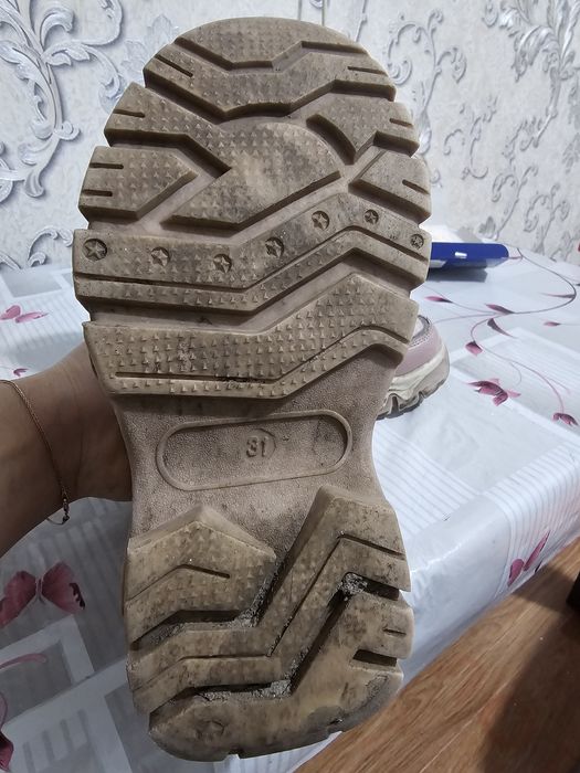 Продаются зимние сапоги для девочки