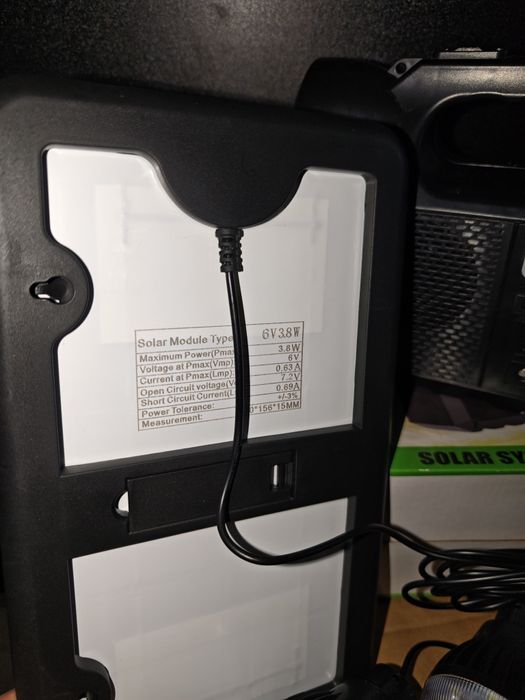 Kit Solar Portabil, Panou solar, USB, Bluetooth, Radio,Incarcare tel!